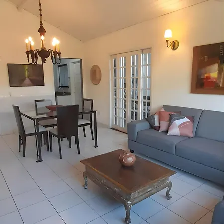 Linda casa para temporada no Peró/Cabo Frio-3